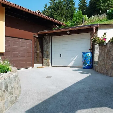 Jorsi With Mountain View Appartement *