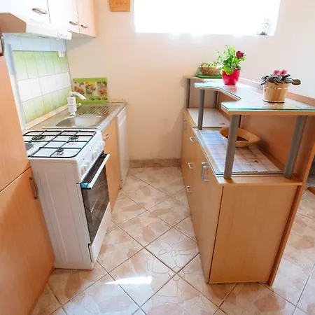 Apartment Jorsi With Mountain View Zreče