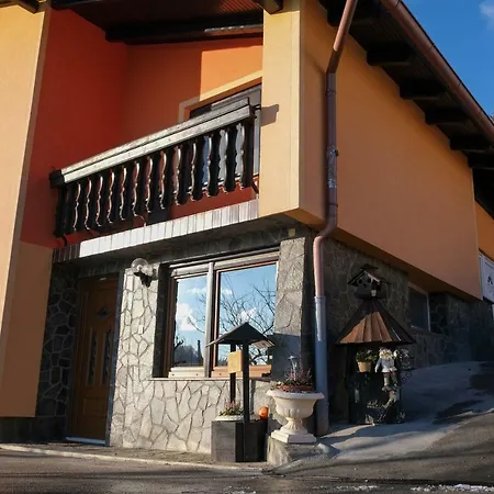 Apartma Jorsi With Mountain View *