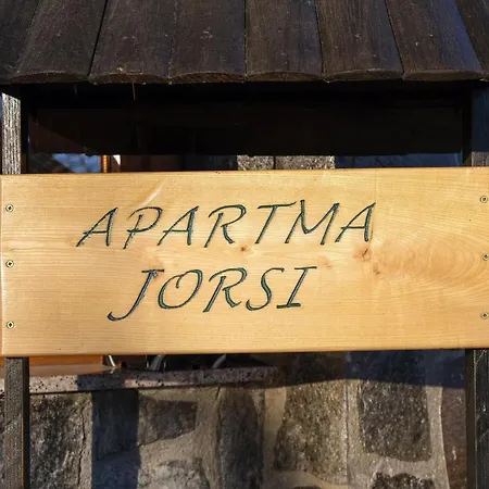 Jorsi With Mountain View *