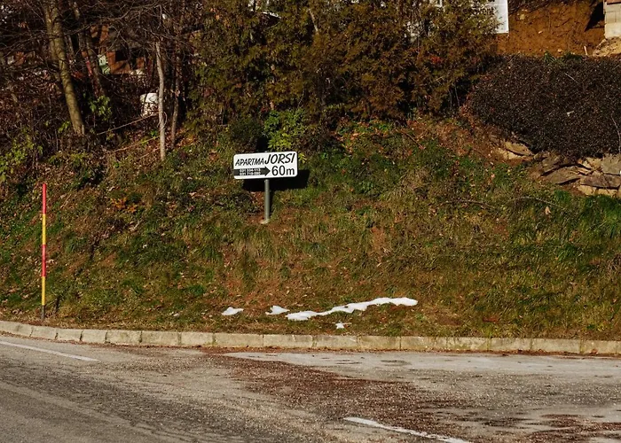 Jorsi With Mountain View Apartment *