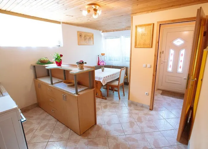 Jorsi With Mountain View Appartement Zreče